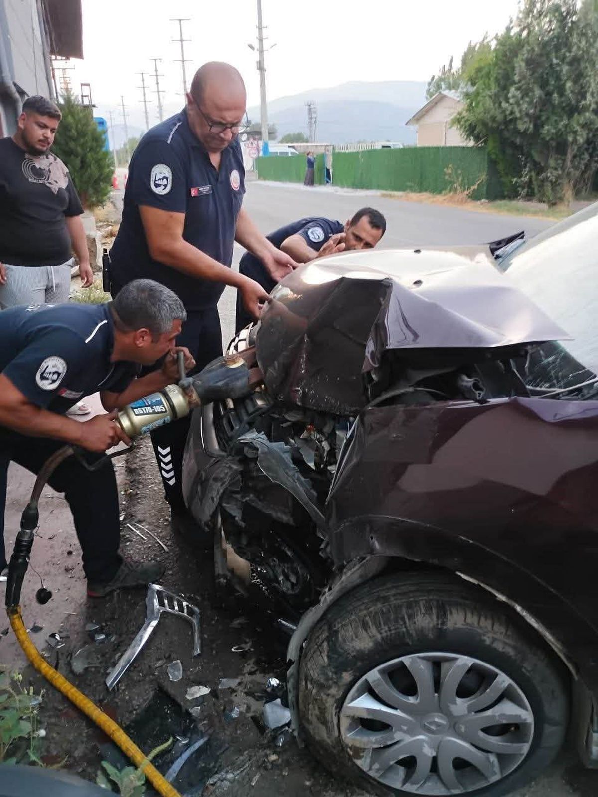 Antakya'da Motosiklet ile Otomobil Kafa Kafaya Çarpıştı: 2 Yaralı