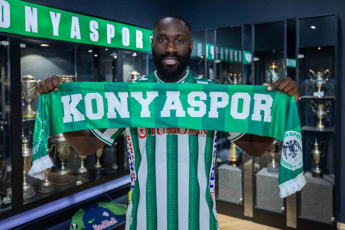 Konyaspor, Masuaku ile 2 yıllık sözleşme imzaladı