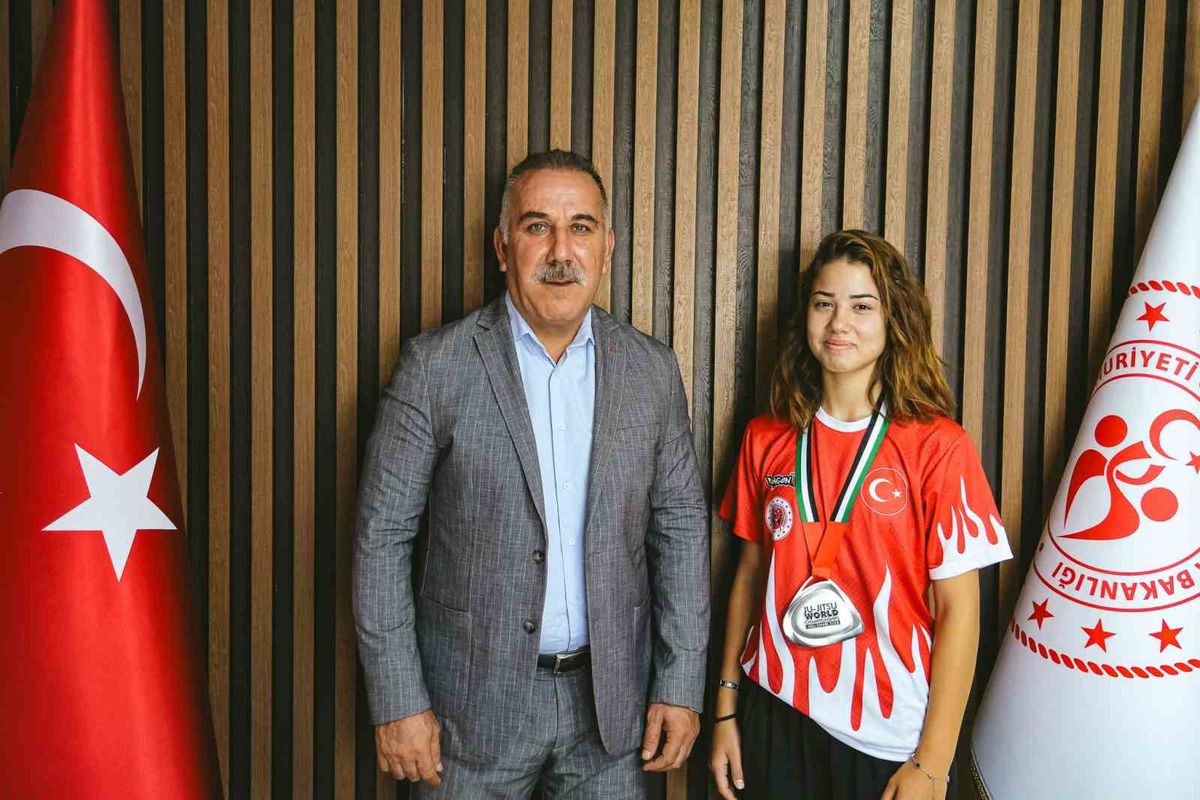 Aydınlı Sporcu Sude Nas Çavultu, Jujitsu Dünya İkincisi Oldu