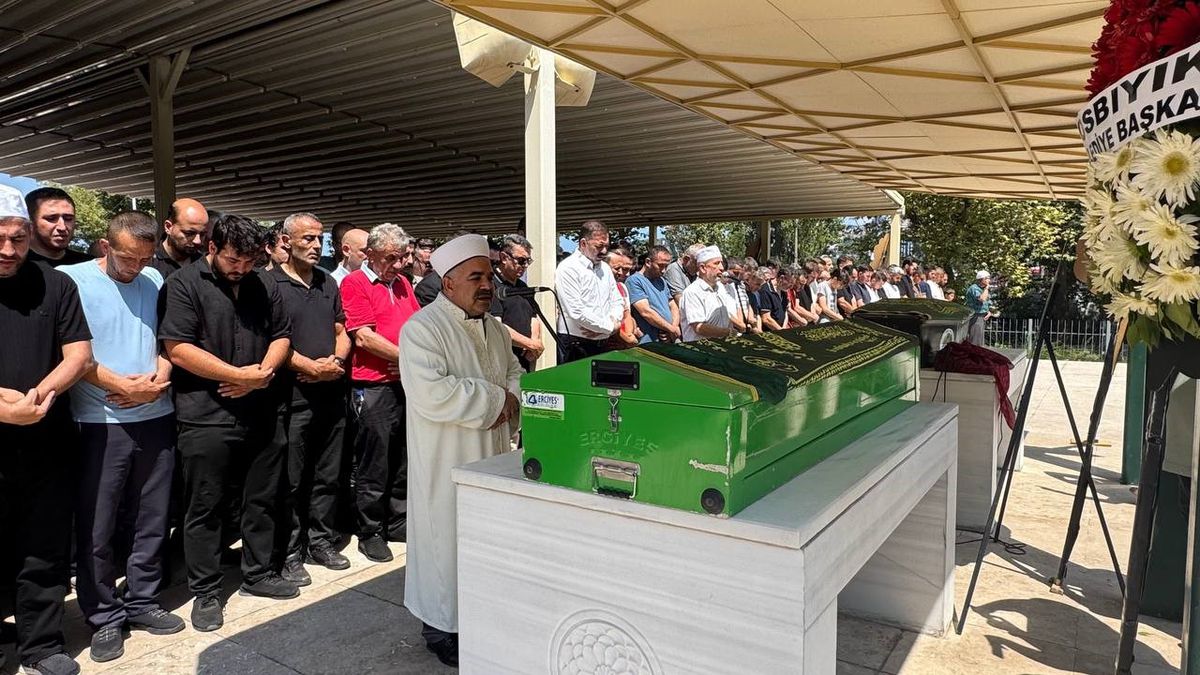 Yasak Denize Girdi, Hayatını Kaybetti