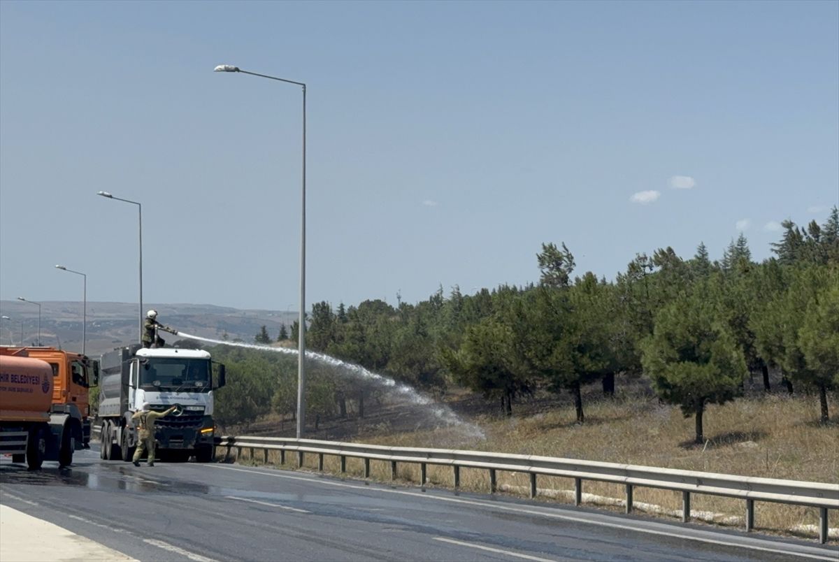 Büyükçekmece'de Yangın Kontrol Altına Alındı