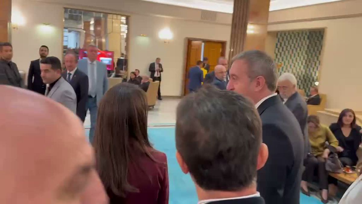 TBMM’de Tarihi Tokalaşma: DEM Partililer Bahçeli’ye Selam Verdi