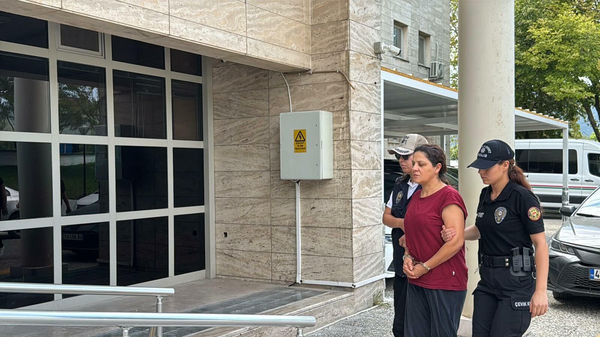 FETÖ suikast timindeki hükümlünün ablası adliyeye sevk edildi