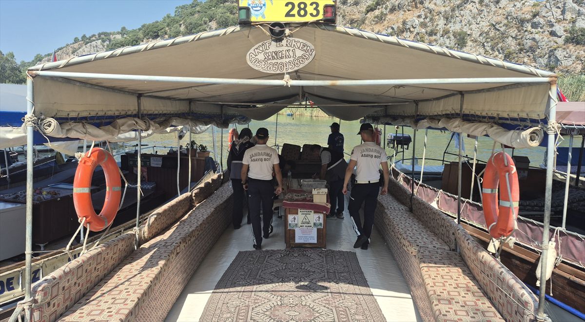 Dalyan'da Teknelere Atık Denetimi