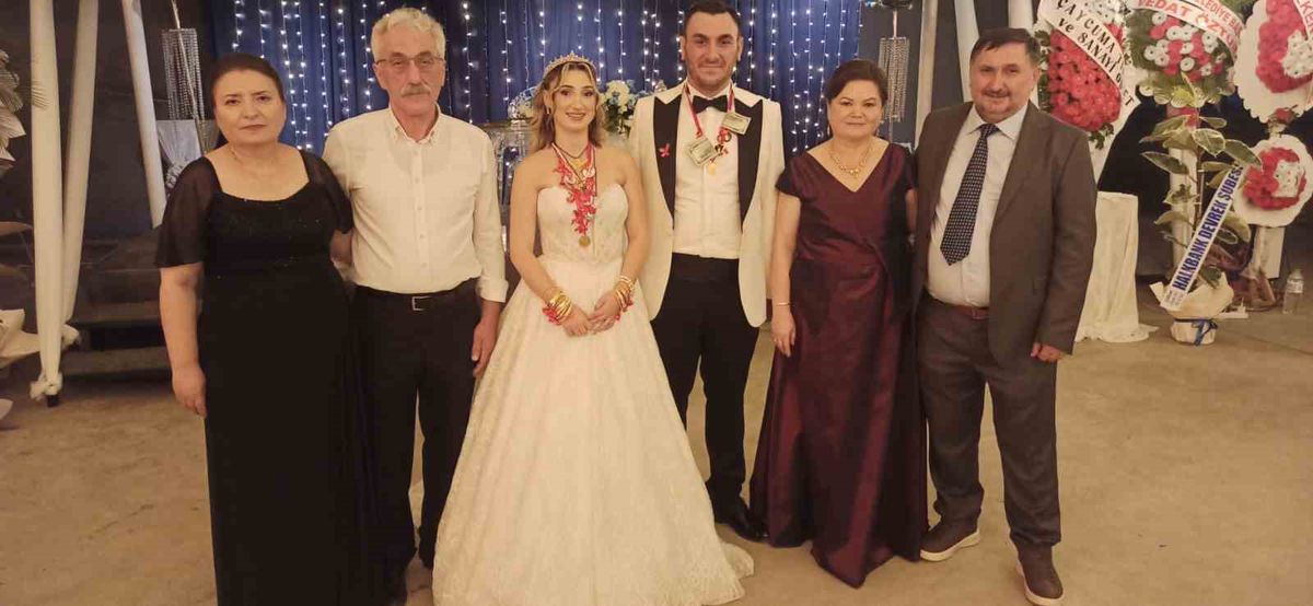 Cıvak ve İnan Ailelerinin Mutlu Günü