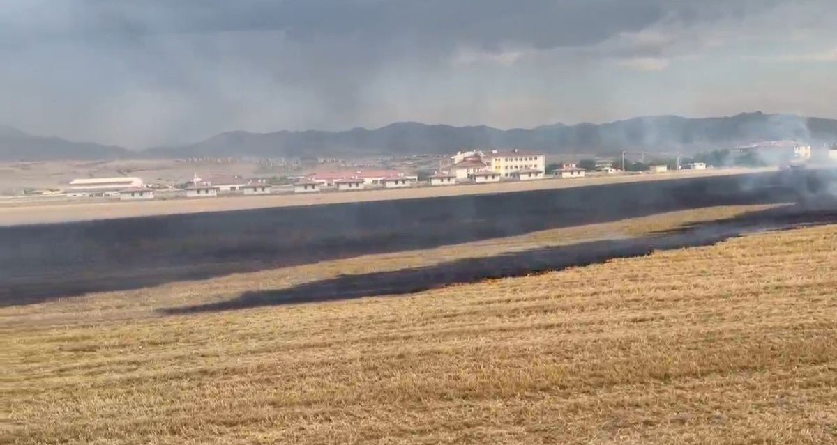 Elazığ'da Anız Yangını Kontrol Altına Alındı