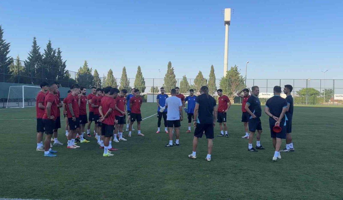 Elazığspor üçüncü etap kampına Afyon'da başladı
