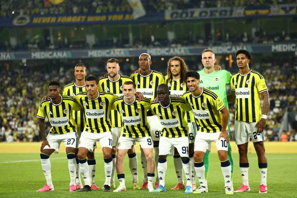 Fenerbahçe, Sturm Graz'ı Devirip Play-Off'a Yürüyor