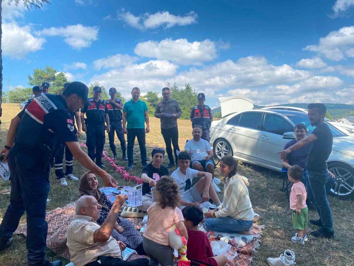 Çamiçi Yaylası'nda orman yangını bilgilendirmesi