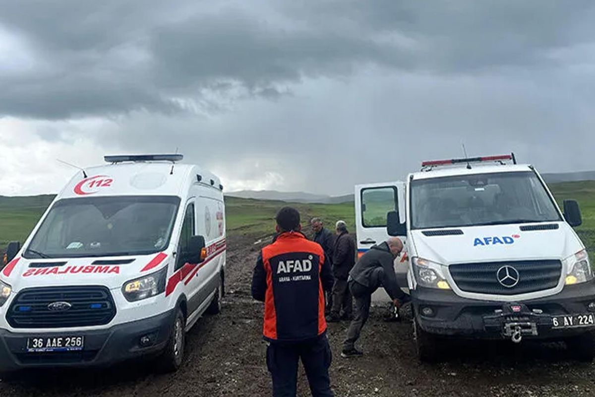 Kars'ta yıldırım isabet eden 1 kişi ağır yaralandı