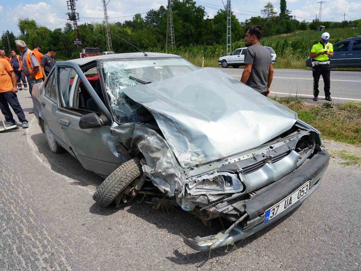 Kastamonu'da Trafik Kazası: 3 Yaralı