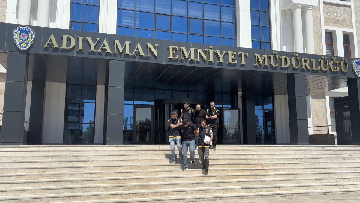Minibüs Şoförünü Darbeden 2 Şüpheli Tutuklandı
