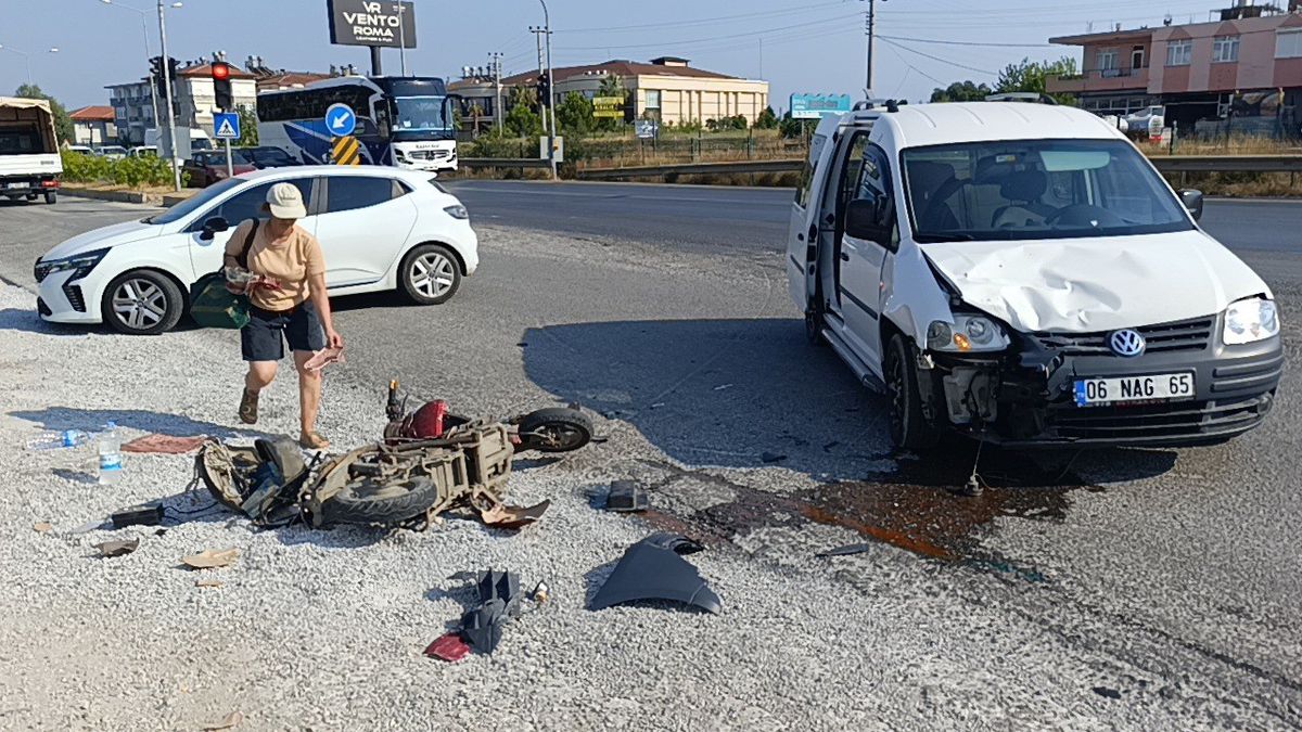 Manavgat'ta Feci Kaza: 2 Yaralı