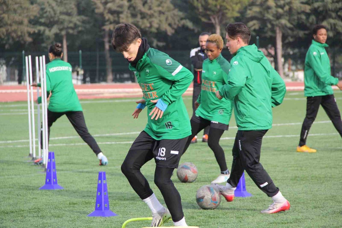Denizli Horozkentspor kapanma tehlikesiyle karşı karşıya