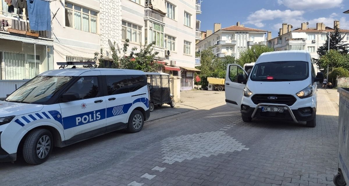 Malatya'da Bıçaklı Kavga: 1 Ağır Yaralı