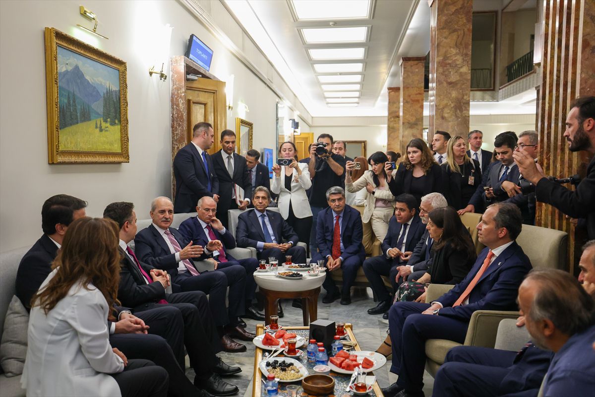 Kurtulmuş'tan Kulis Diplomasisi