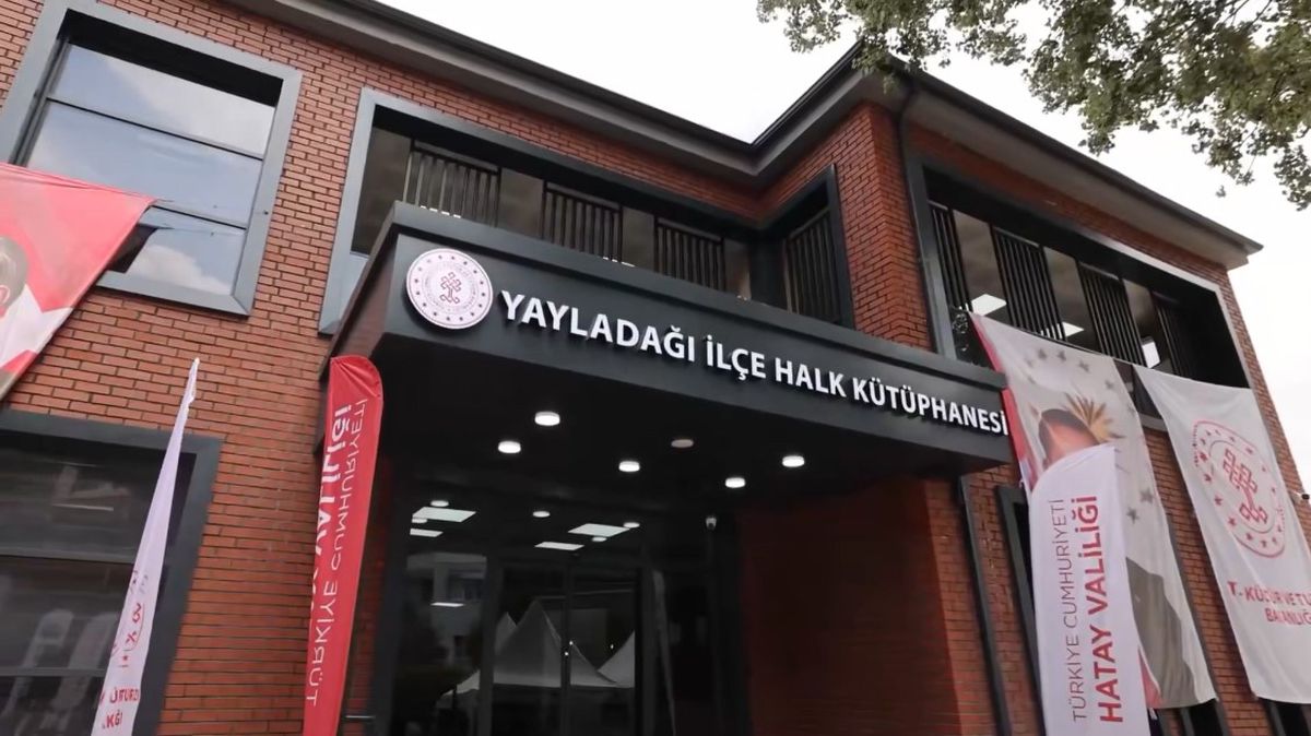 Yayladağı'na Yeni Halk Kütüphanesi Hizmete Açıldı