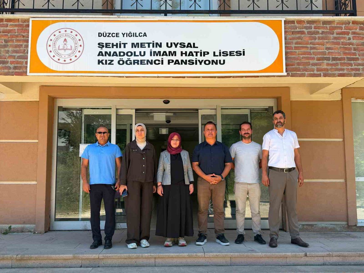 Milli Eğitim Müdürü Özer, Kız Öğrenci Pansiyonunu İnceledi