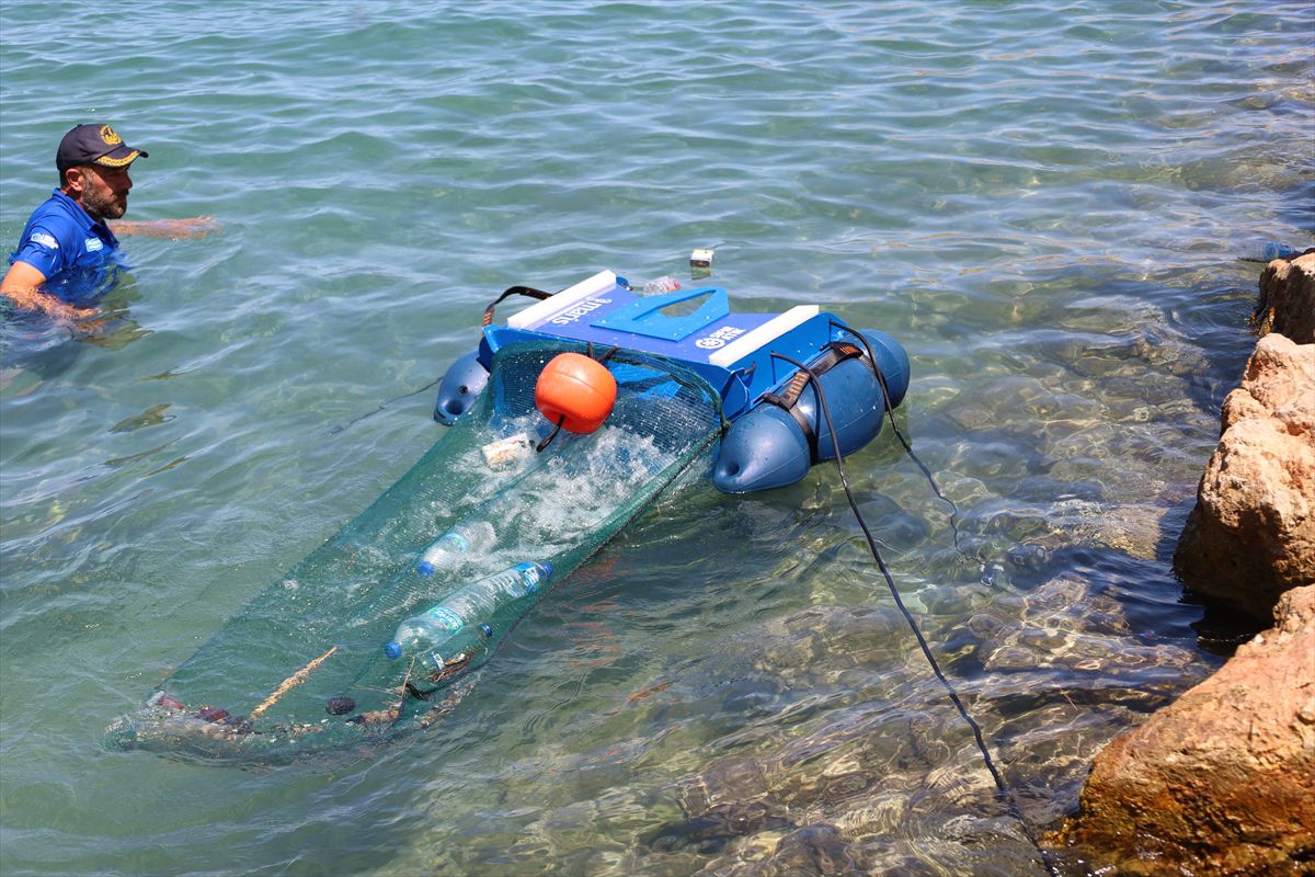Antalya’da Deniz Temizliği İçin ‘Çöp Kapar’ Robotlar