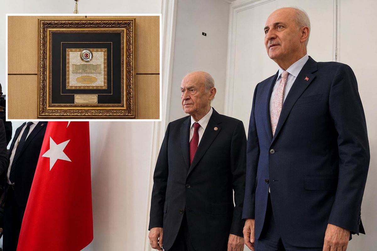 Bahçeli'den Kurtulmuş'a 'Birliğin Gücü Milli İradenin Kararı' temalı hediye