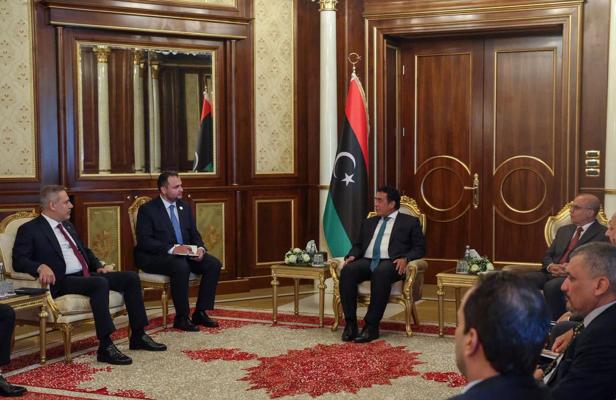 Dışişleri Bakanı Fidan, Libya’da Başkanlık Konseyi Başkanı Menfi ile Görüştü