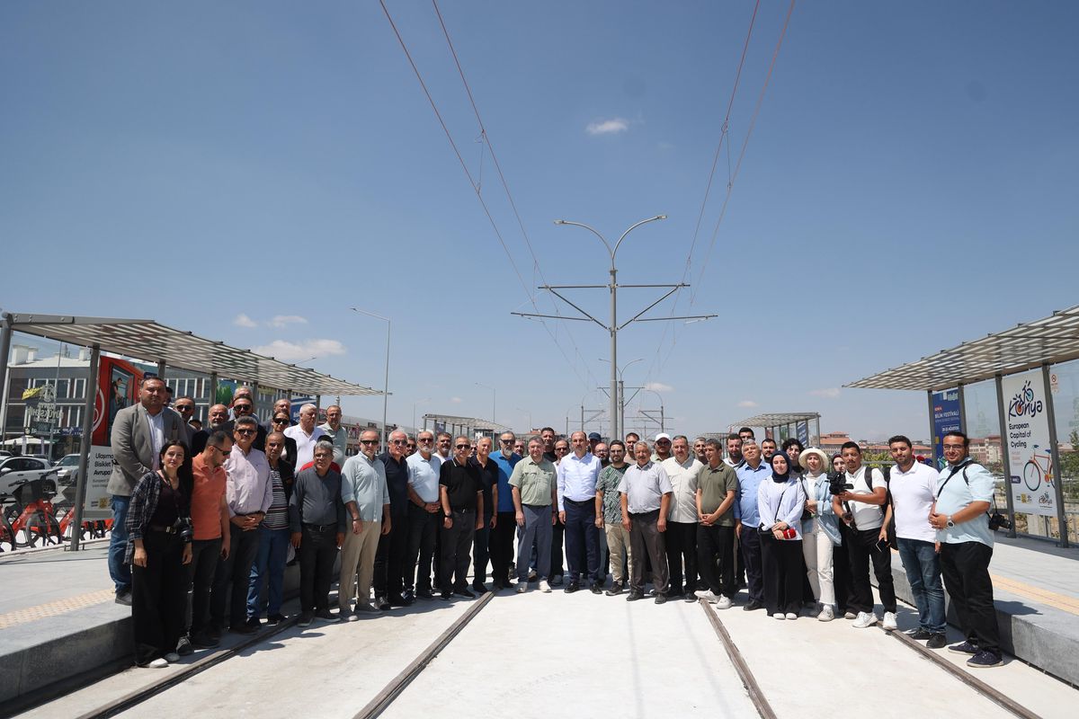 BAŞKAN ALTAY BASIN MENSUPLARIYLA BİRLİKTE RAYLI SİSTEM PROJELERİNİ İNCELEDİ