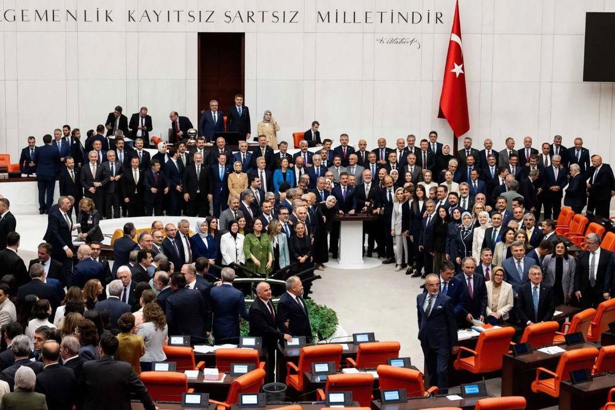 Çerçeve yasa kabul edildi mi? Çerçeve yasa Meclis'ten geçti mi, kimler evet dedi?
