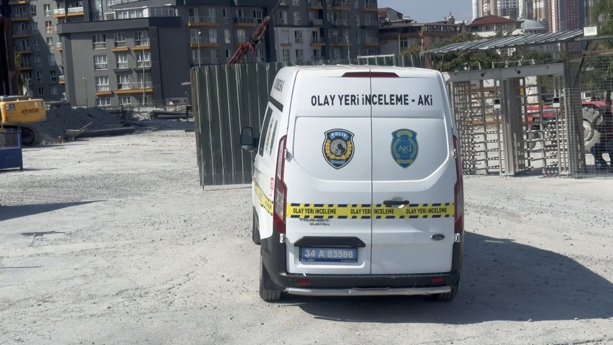 Esenyurt'ta İnşaat İşçisi Dengesini Kaybedip Düştü