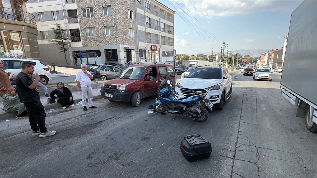 Eskişehir’de SUV motosiklete çarptı: 2 yaralı