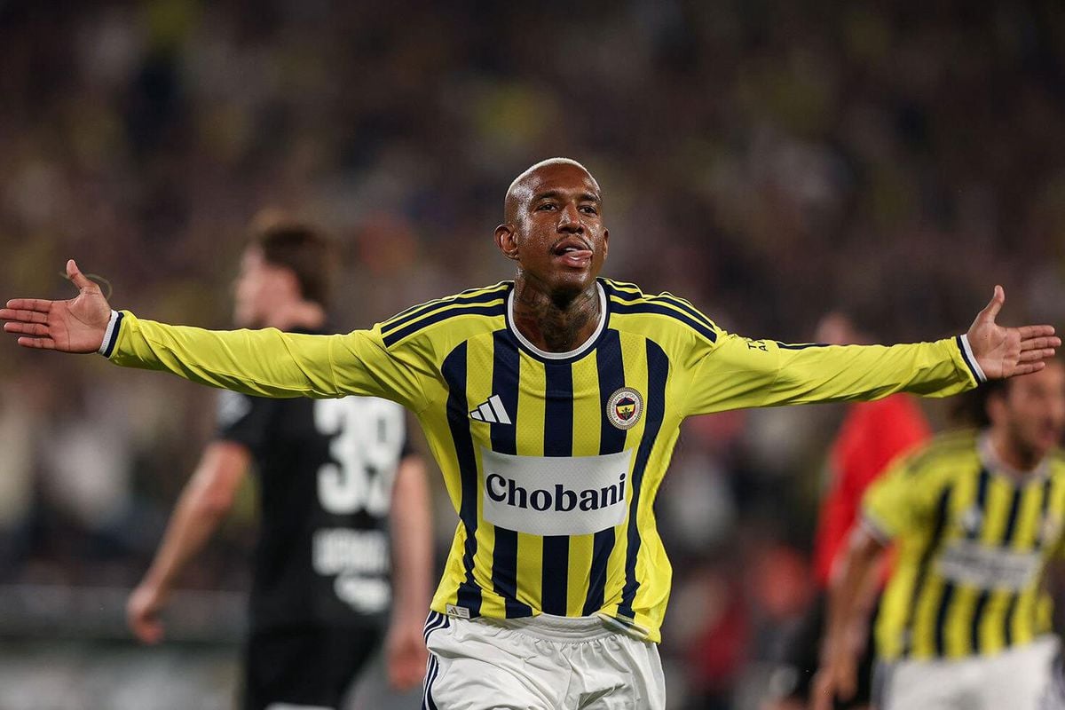 Güle oynaya turladık! Fenerbahçe, Şampiyonlar Ligi’nde play-off turuna yükseldi
