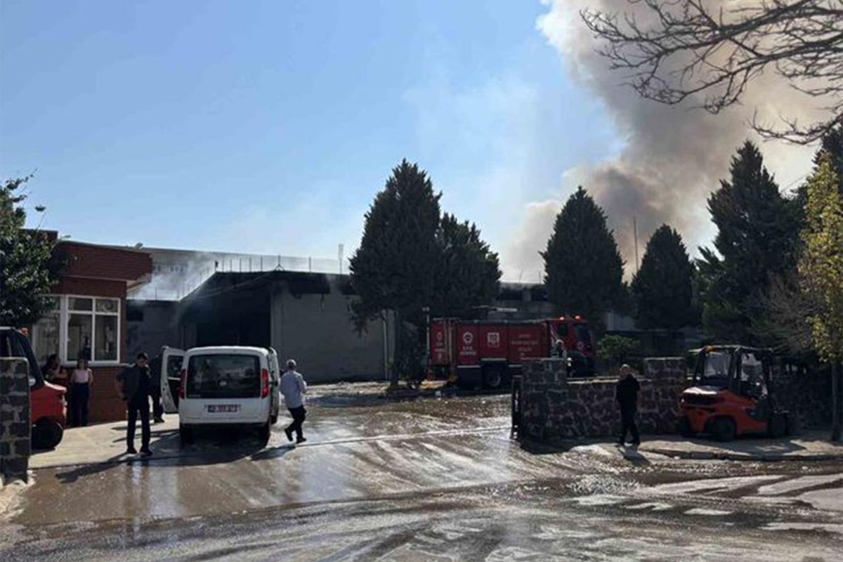 Gaziantep'te tekstil fabrikasında yangın