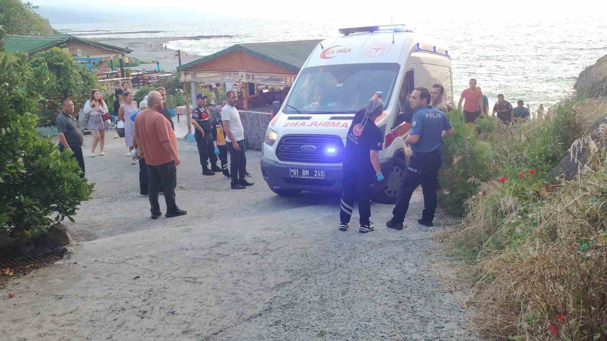 Eynesil'de Boğulma: 1 Kişi Hayatını Kaybetti, 3 Kişi Kurtarıldı