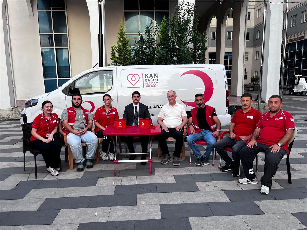 Kaymakam Karakaya'dan Kızılay'a Kan Bağışı Ziyareti