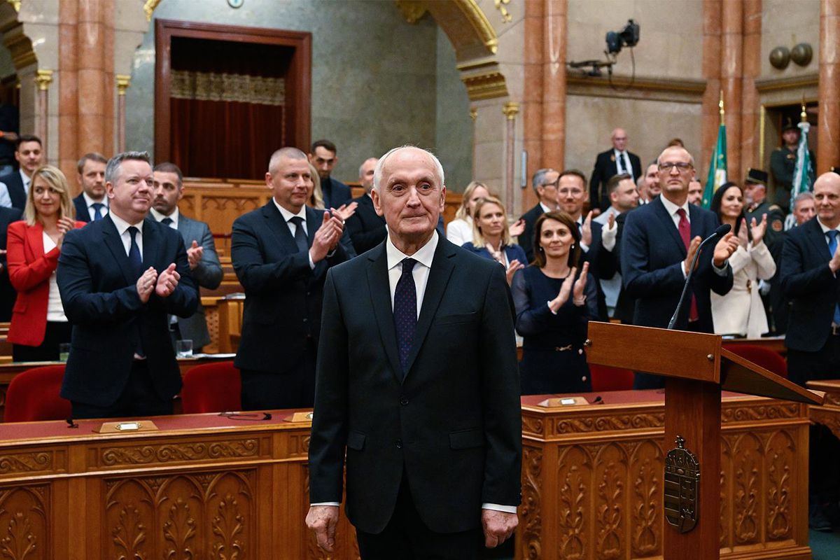 Orban'ın tasfiye ettiği isim geri döndü: Macaristan'da yeni Cumhurbaşkanı Andras Baka oldu