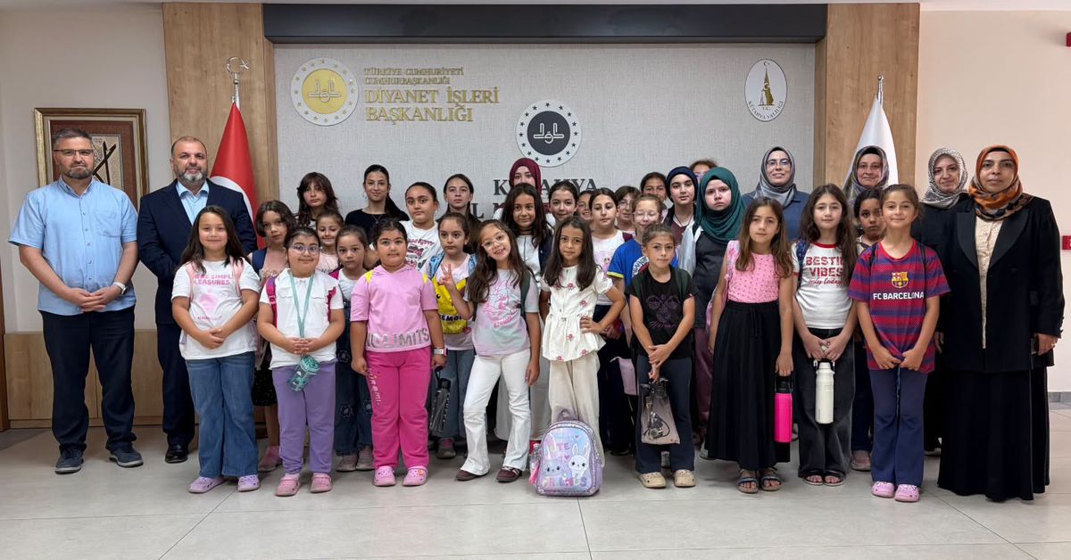 Kütahya'da Yaz Kuran Kursu Öğrencilerinden Müftü Açık'a Ziyaret