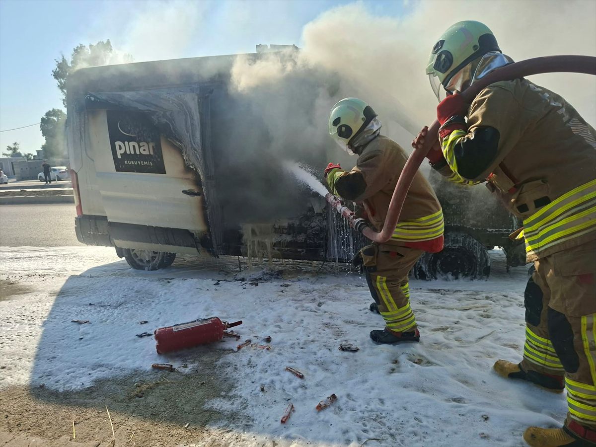 Hatay'da panelvanda yangın paniği