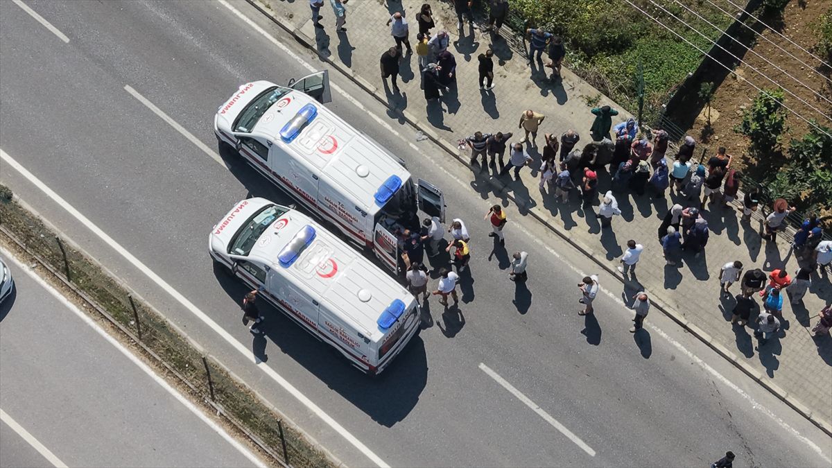 Yakakent'te korkunç kaza: 4 yaralı