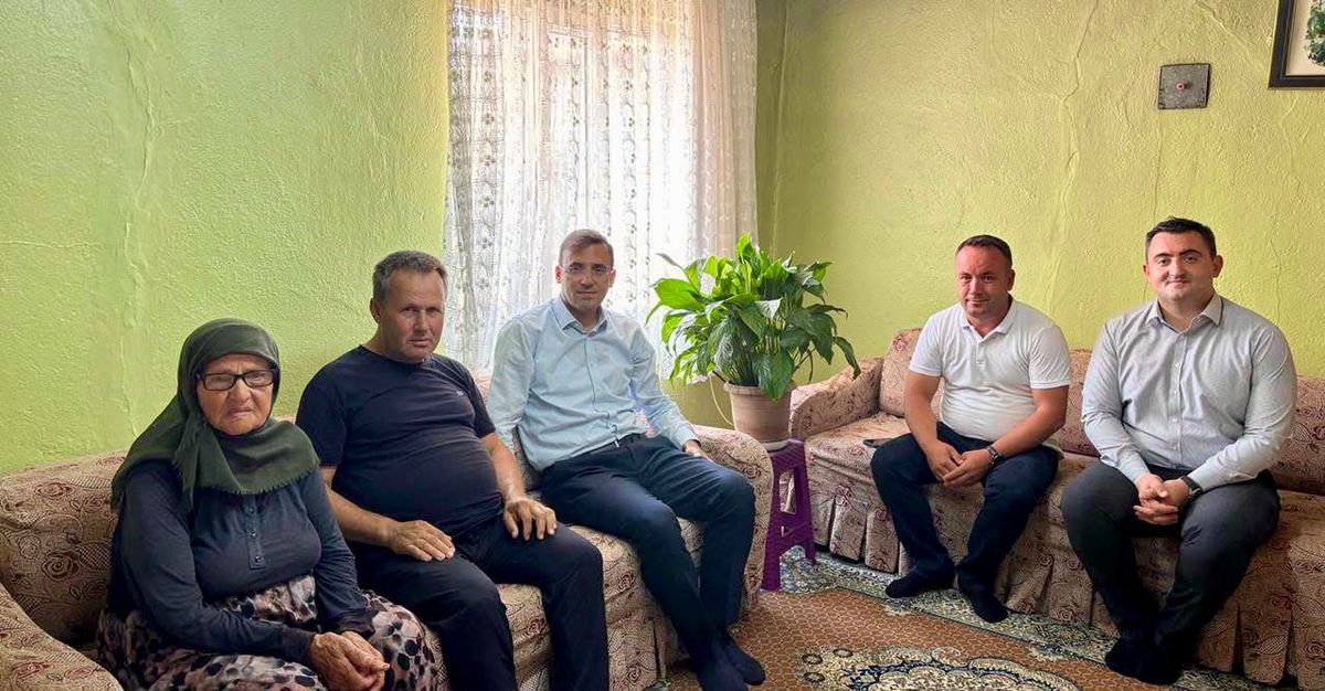 Kaymakam Şimşek, Şehit Erdoğan Şen’in Annesini Ziyaret Etti