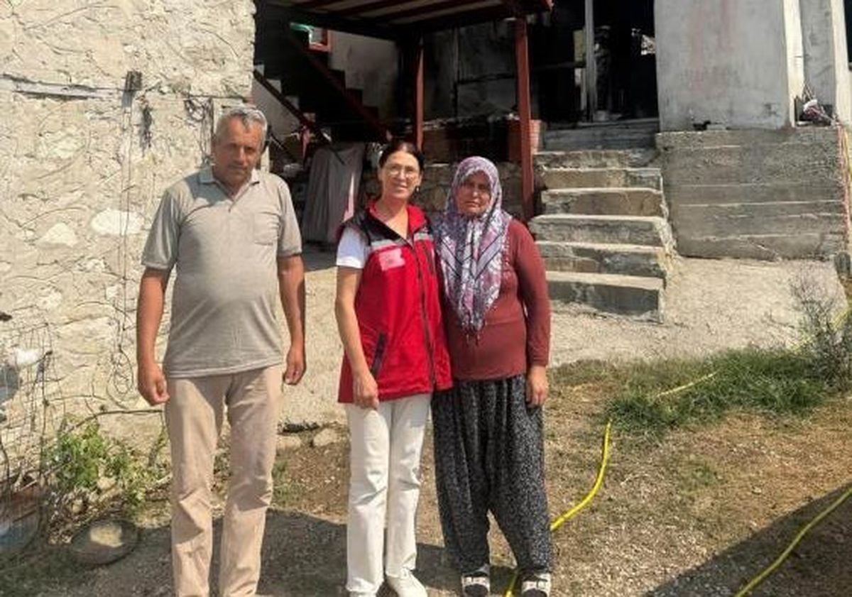 Seydikemer'de yangın mağduru şehit yakını ve gaziye moral ziyareti
