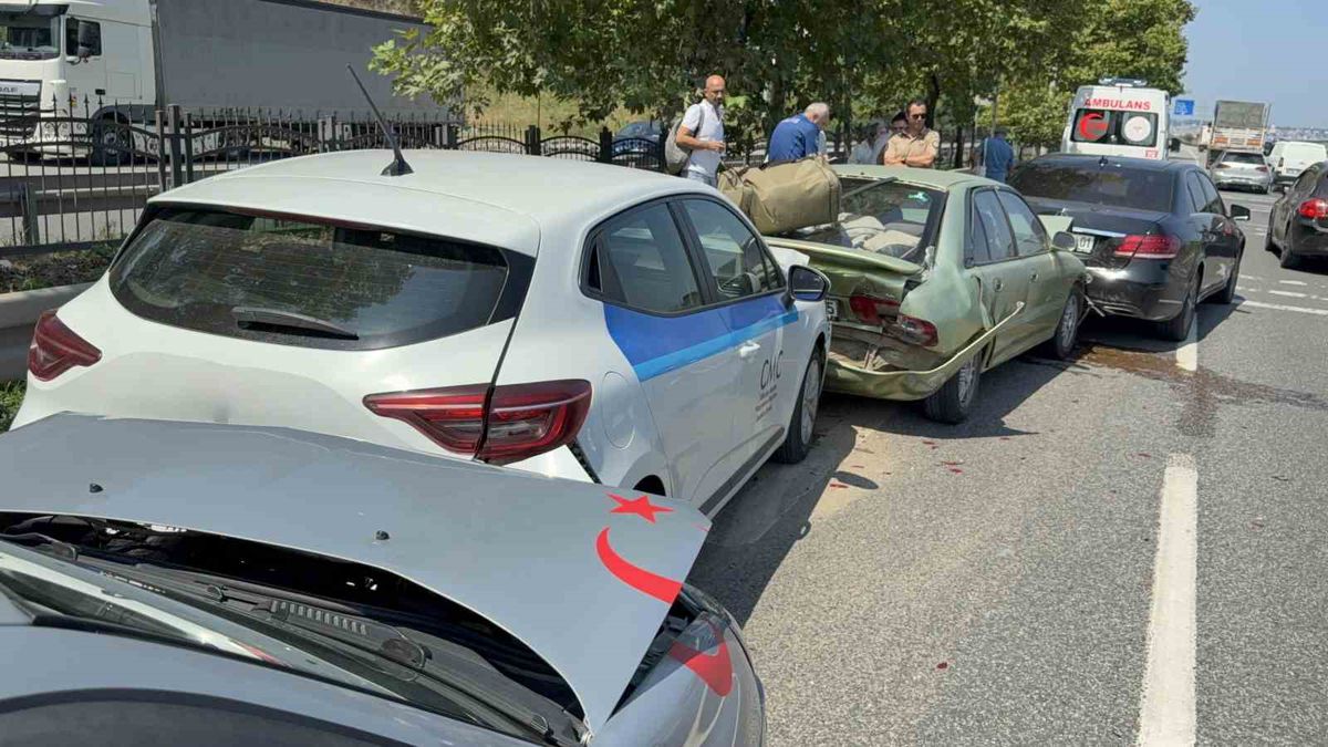 Canik'te Zincirleme Trafik Kazası: Maddi Hasar