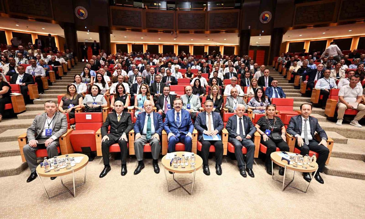 Aydın Ticaret Odası’ndan TOBB Genel Sekreterler Bilgilendirme Semineri’ne Katılım
