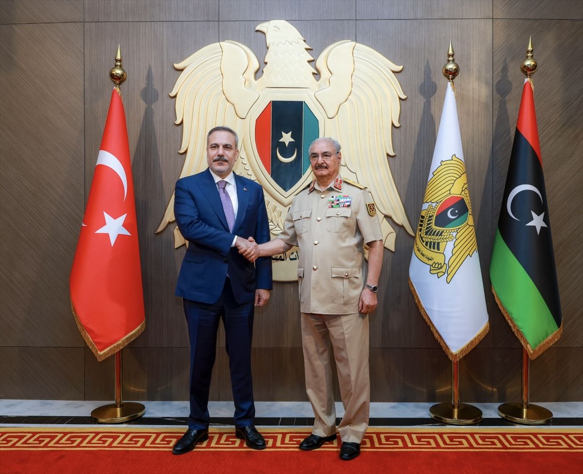 Fidan Bingazi'de Hafter ile Görüştü