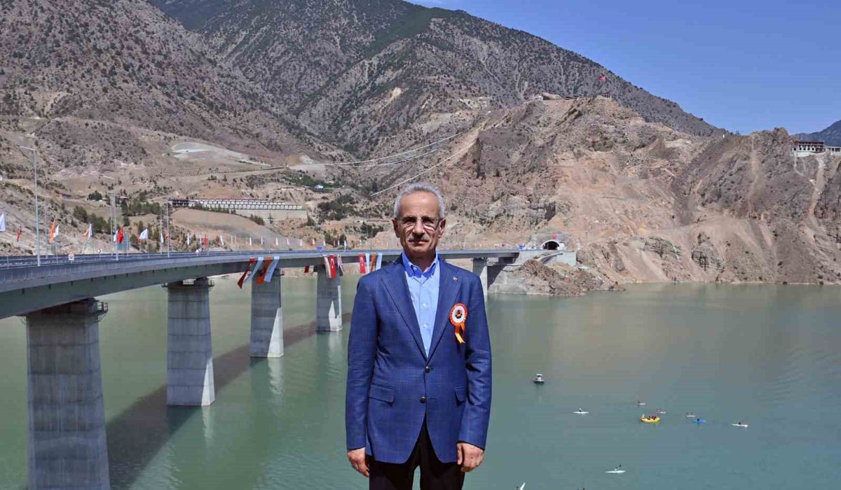 Bakan Uraloğlu: 24 yılda köprü sayısı 10 bin 239’a ulaştı