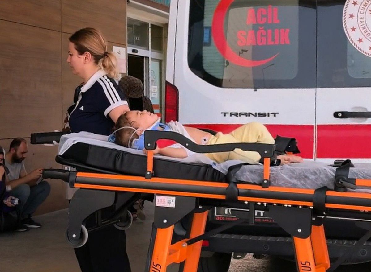 İnegöl'de Balkondan Düşen 1,5 Yaşındaki Bebek Ağır Yaralandı