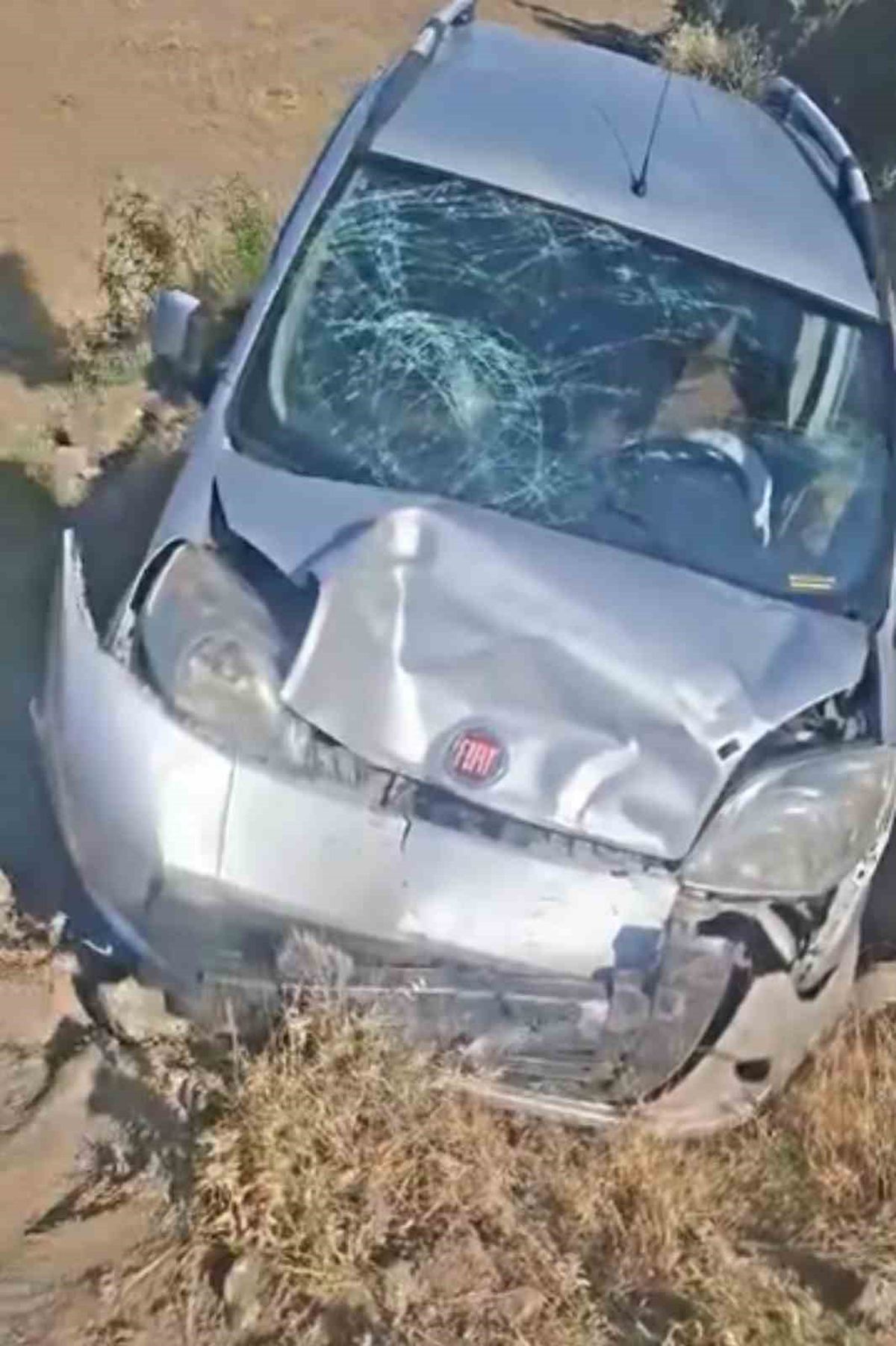 Siirt'te Takla Atan Araç Sürücüsü Yaralandı