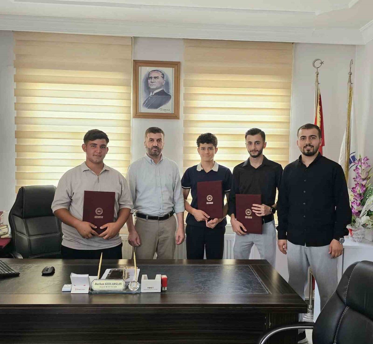 Çermik'te 5 hafıza belgelerini aldı