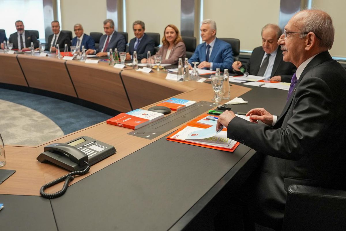 CHP'de 5 ile yeni il başkanı atandı