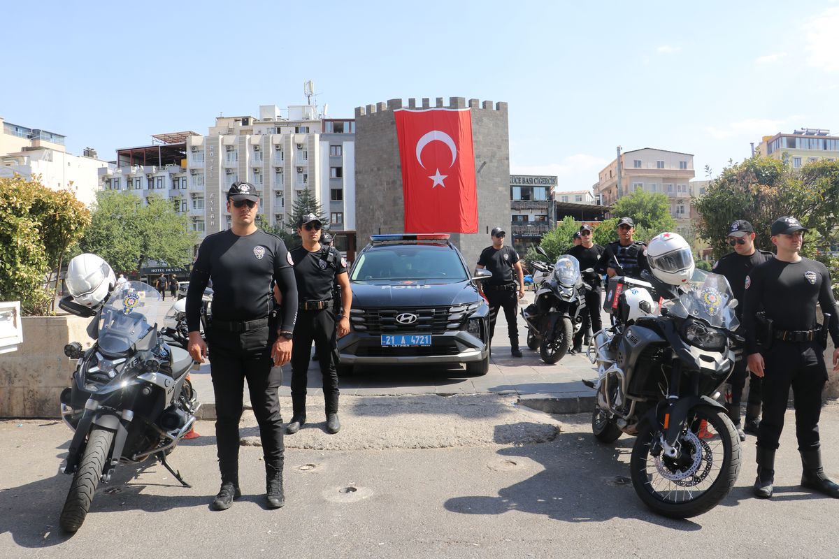 Diyarbakır'da Yunus timlerinden 7 ayda 717 gözaltı, 529 silah operasyonu