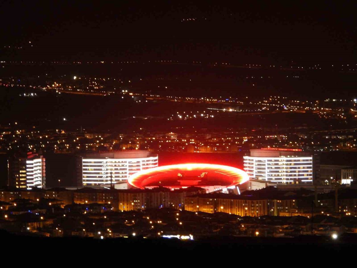Erzurum Şehir Hastanesi’nde Mesai Dışı Poliklinik Hizmeti Sürüyor