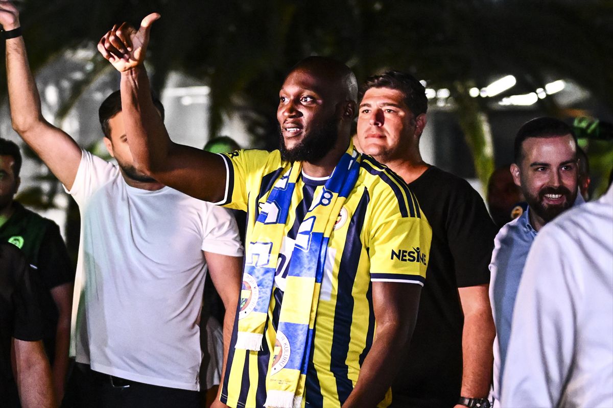 Lukaku İstanbul’da: ‘Hedefimiz Şampiyonluk’